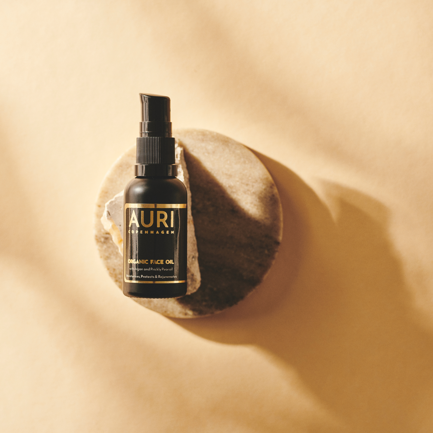 Facial oil with argan oil and prickly pear oil